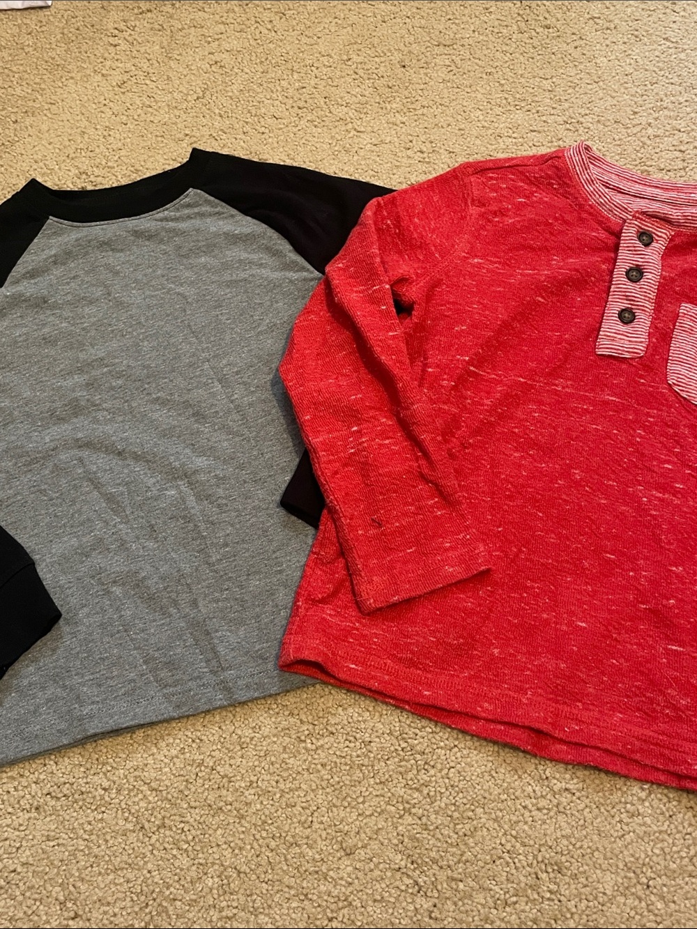 Cat & Jack Boys Kids Long Sleeve Henley & Raglan Tee Set - Red and Gray